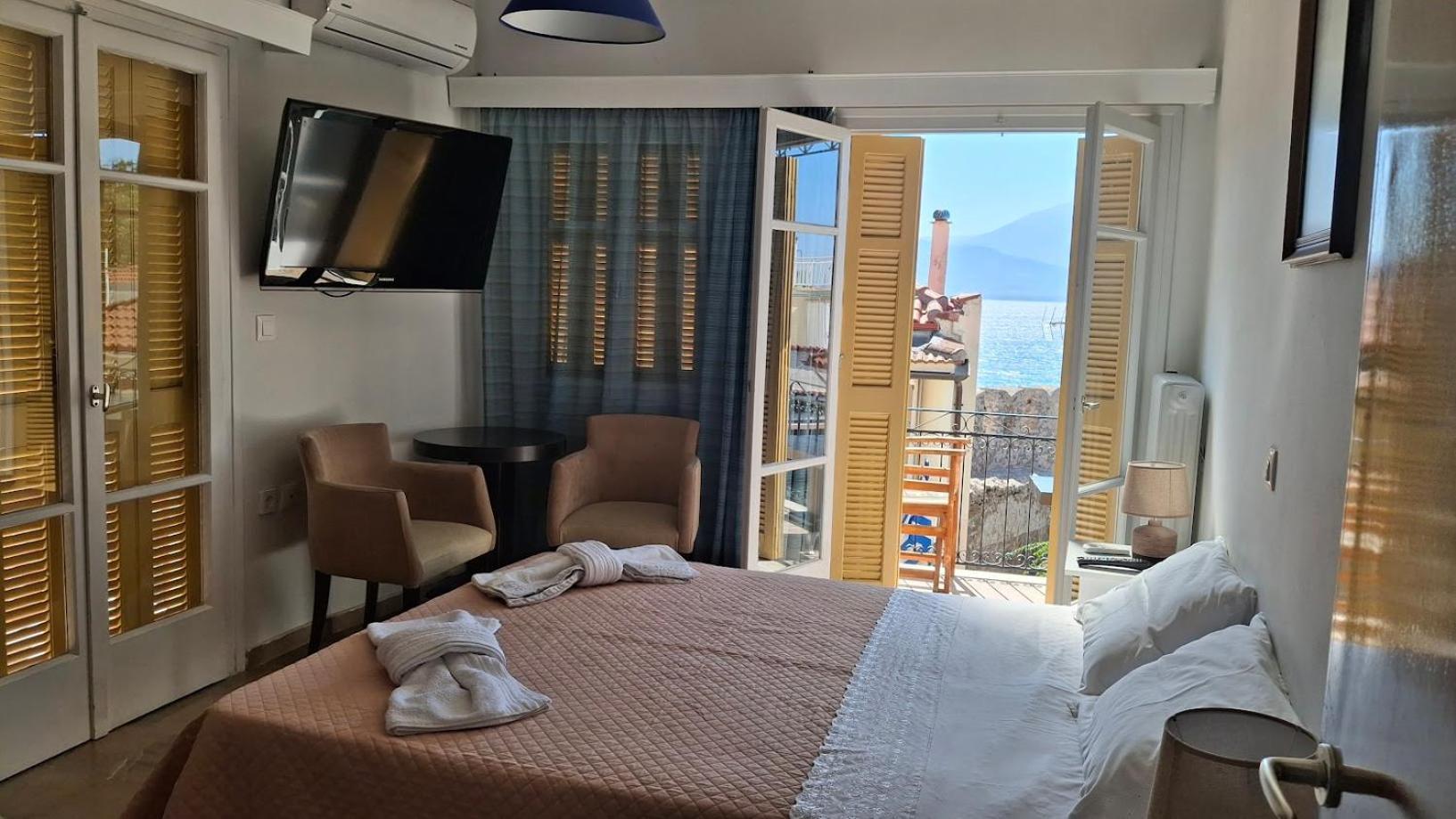 Nafpaktos Apartment And Studios In Port Zewnętrze zdjęcie